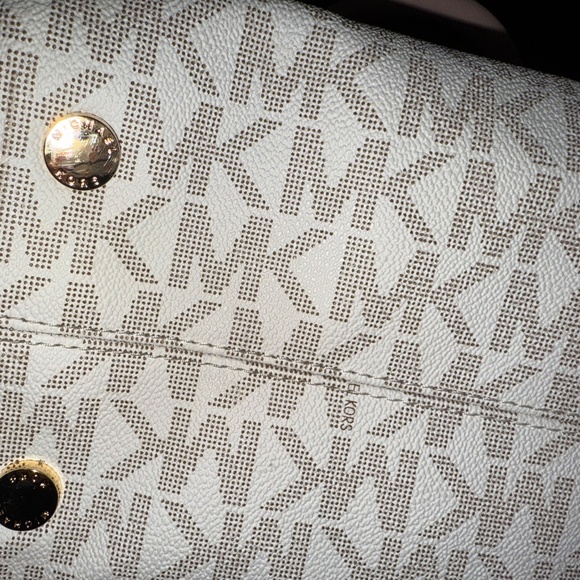 Michael Kors Ciera medium bag - Picture 11 of 13